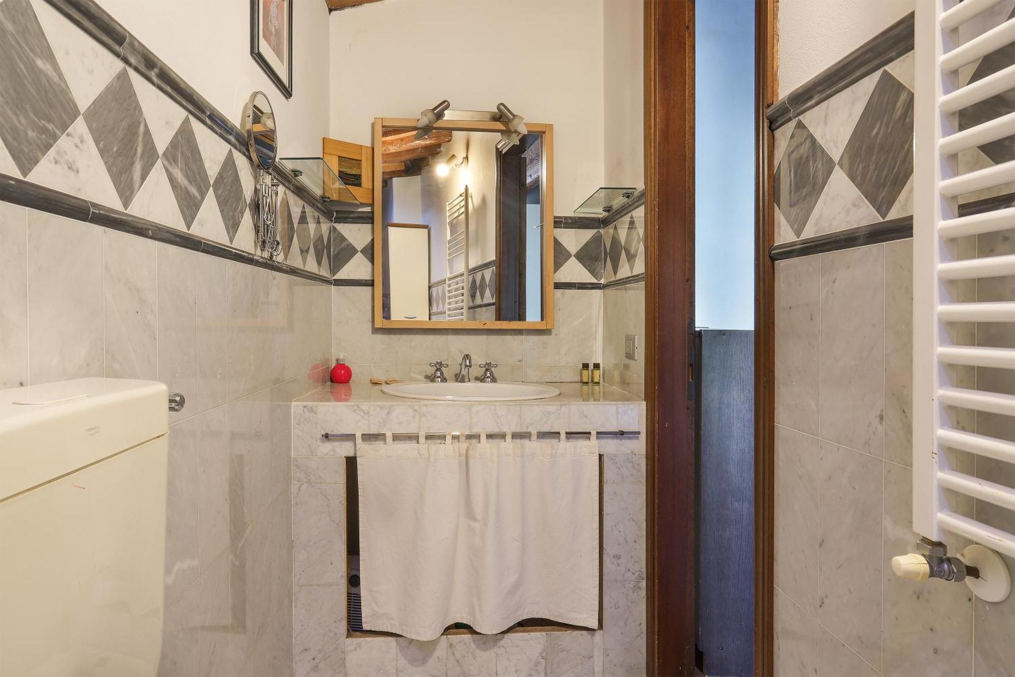 Apartment 2 Bedroom With Terrace Florenz